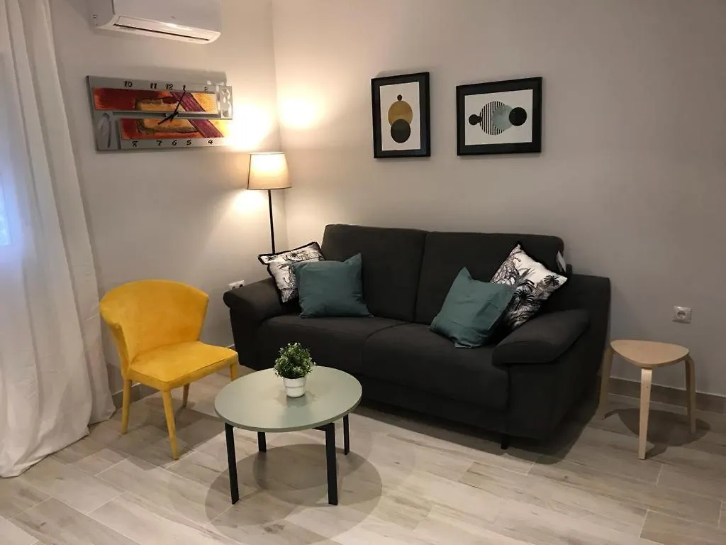 En Triana: Junto San Jacinto Parking Opcional Apartment Seville