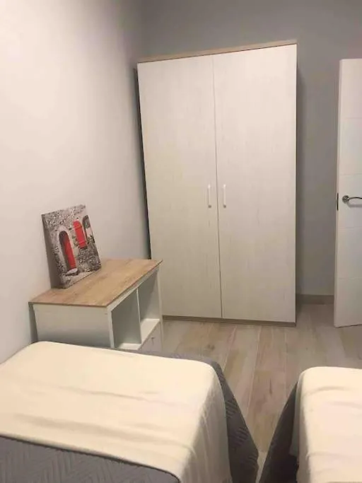 En Triana: Junto San Jacinto Parking Opcional Apartment Seville