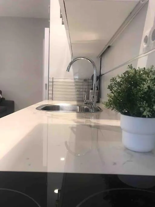 En Triana: Junto San Jacinto Parking Opcional Apartment Seville