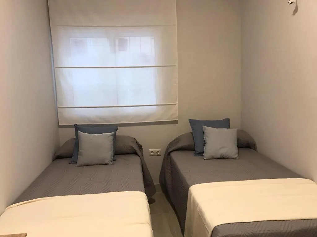 En Triana: Junto San Jacinto Parking Opcional Apartment Seville Spain